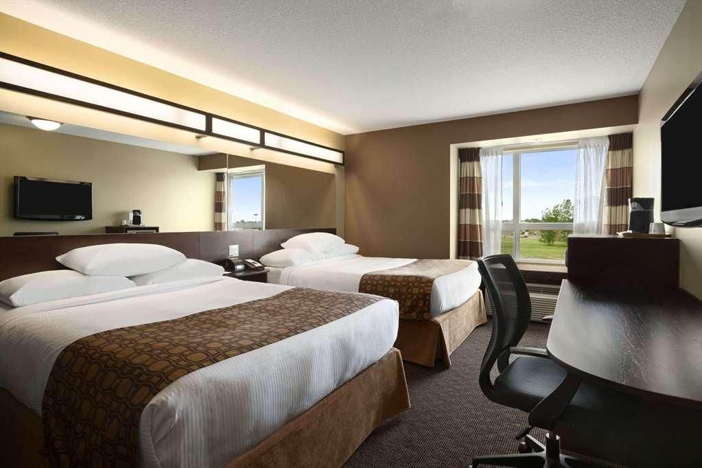 Microtel Inn And Suites By Wyndham Weyburn Pokoj fotografie
